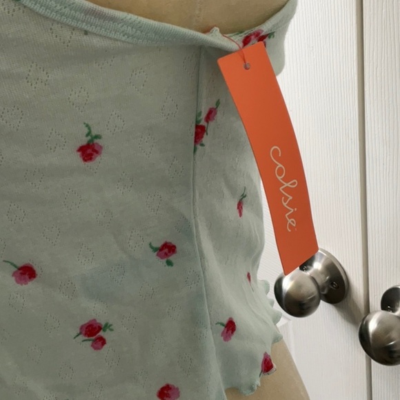 Colsie Spaghetti Strap Crop Top Size M - Picture 7 of 9